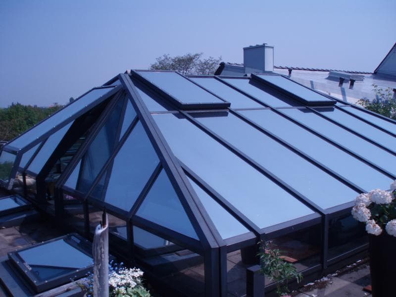 Professionelle Sonnenschutzfolien für Autohäuser in Hamburg