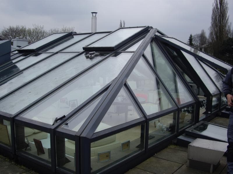 Sonnenschutzfolie für Fenster in Hamburg kaufen – Hitzeschutz vom Fachbetrieb